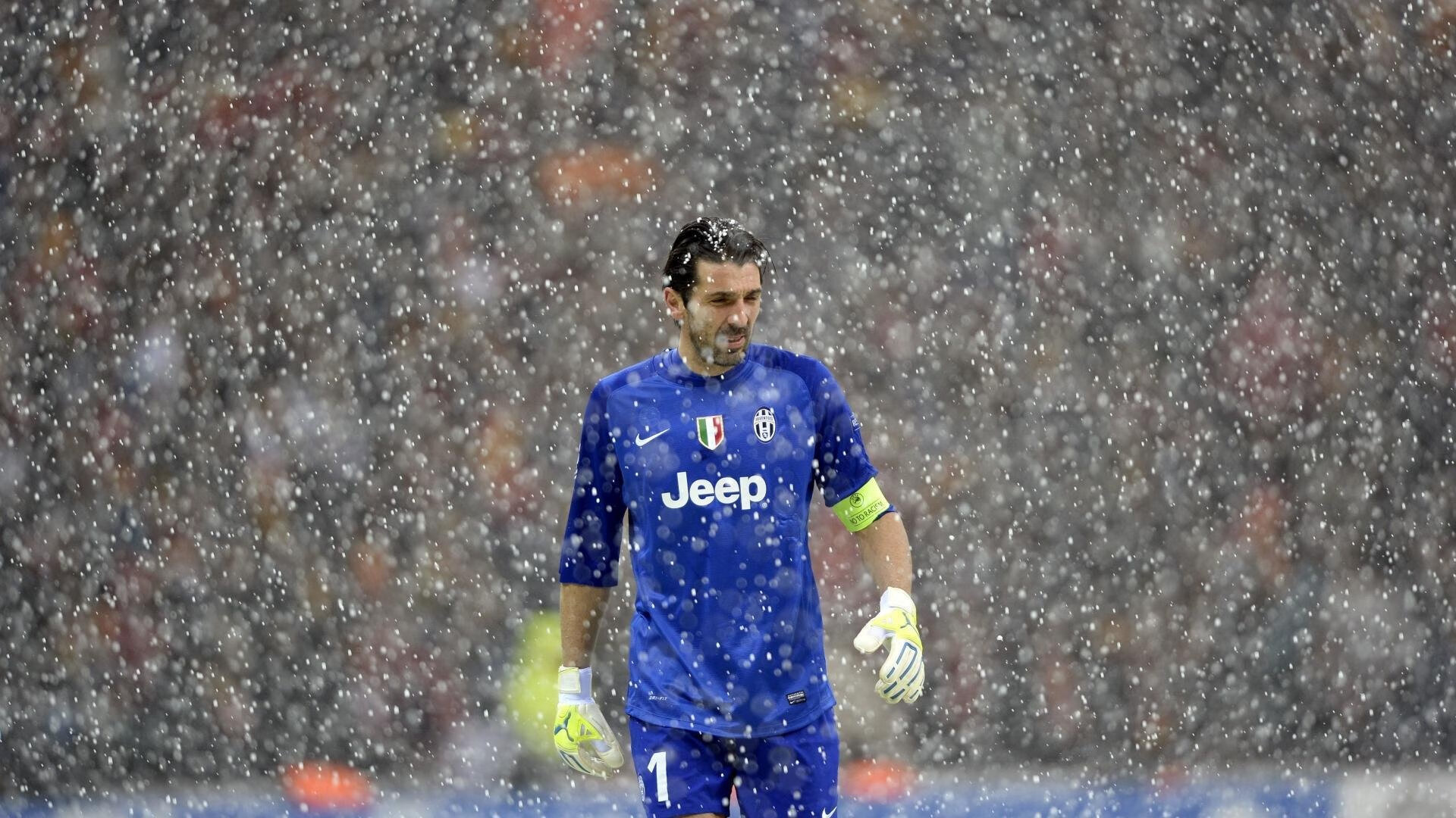 2018年季后赛：库里百发百中的远距离三分，打破多项NBA历史纪录，库里2018总决赛数据统计